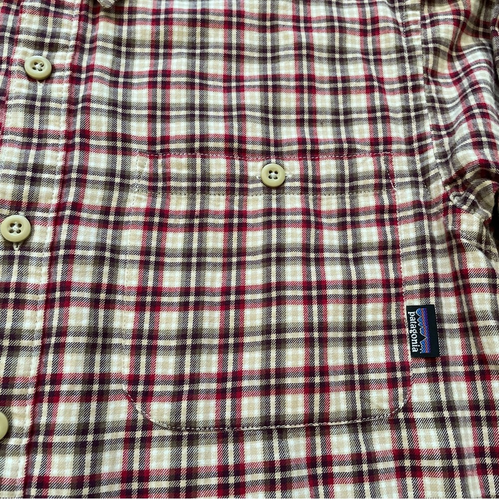 Patagonia Button Down - Picture 6 of 6